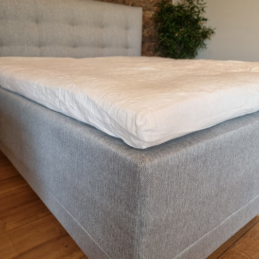 Kuvertlagen i vasket hør 180x210 cm H-Split - sandfarvet til elevationsseng