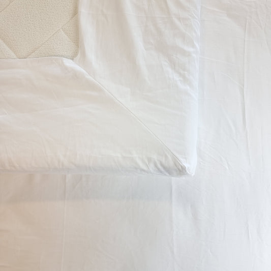 Kuvertlagen 220x220 cm bomuldssatin - hvid