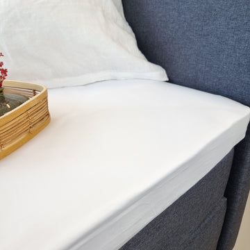 Kuvertlagen 180x210 cm bomuldssatin - hvid